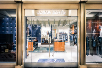 01-Jacob_Cohen-Osaka-Photo