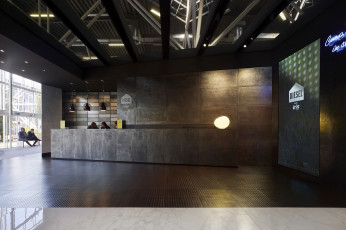 Iris Ceramica - Cersaie 2016