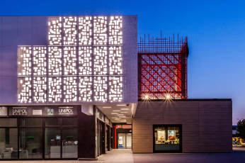 Centro Borgo Shopping Mall