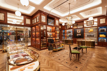 GoyardOfficial on X: Maison @Goyard is pleased to announce the opening of  a new #comptoir in #Seoul at the #Shinesegae Department Store in #Gangnam   / X