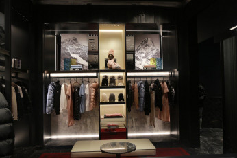 moncler stores