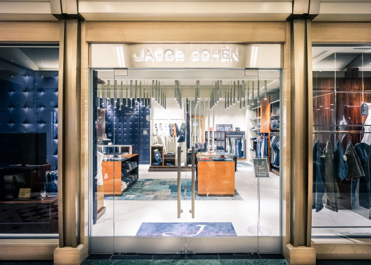 Jacob Cohen - Osaka | Area-17 Architecture and Interiors